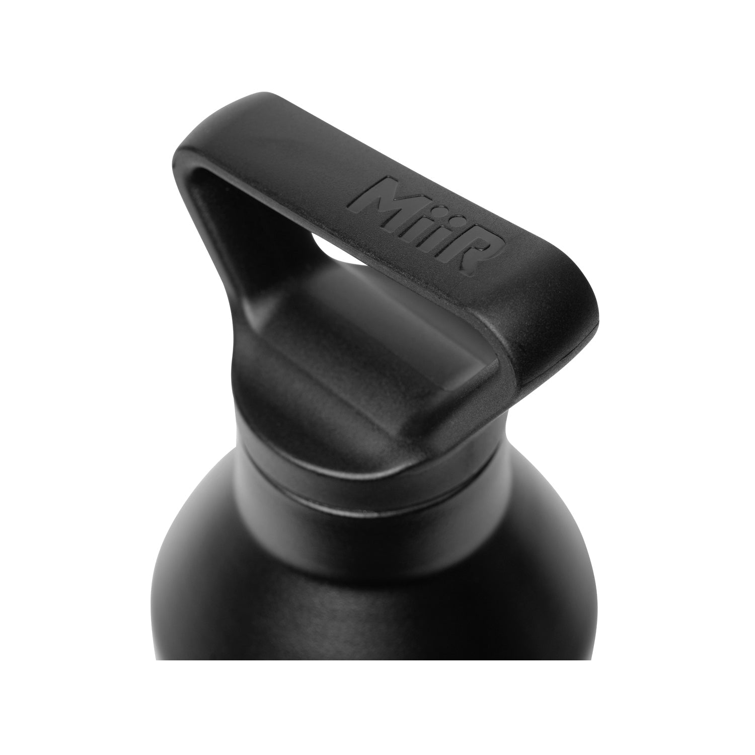 23oz-vacuum-insulated-bottle-w9 Narrow_Mouth_Black_Studio_1020_402286_45Deg_2__402286__NMB1SV23002_1.jpg