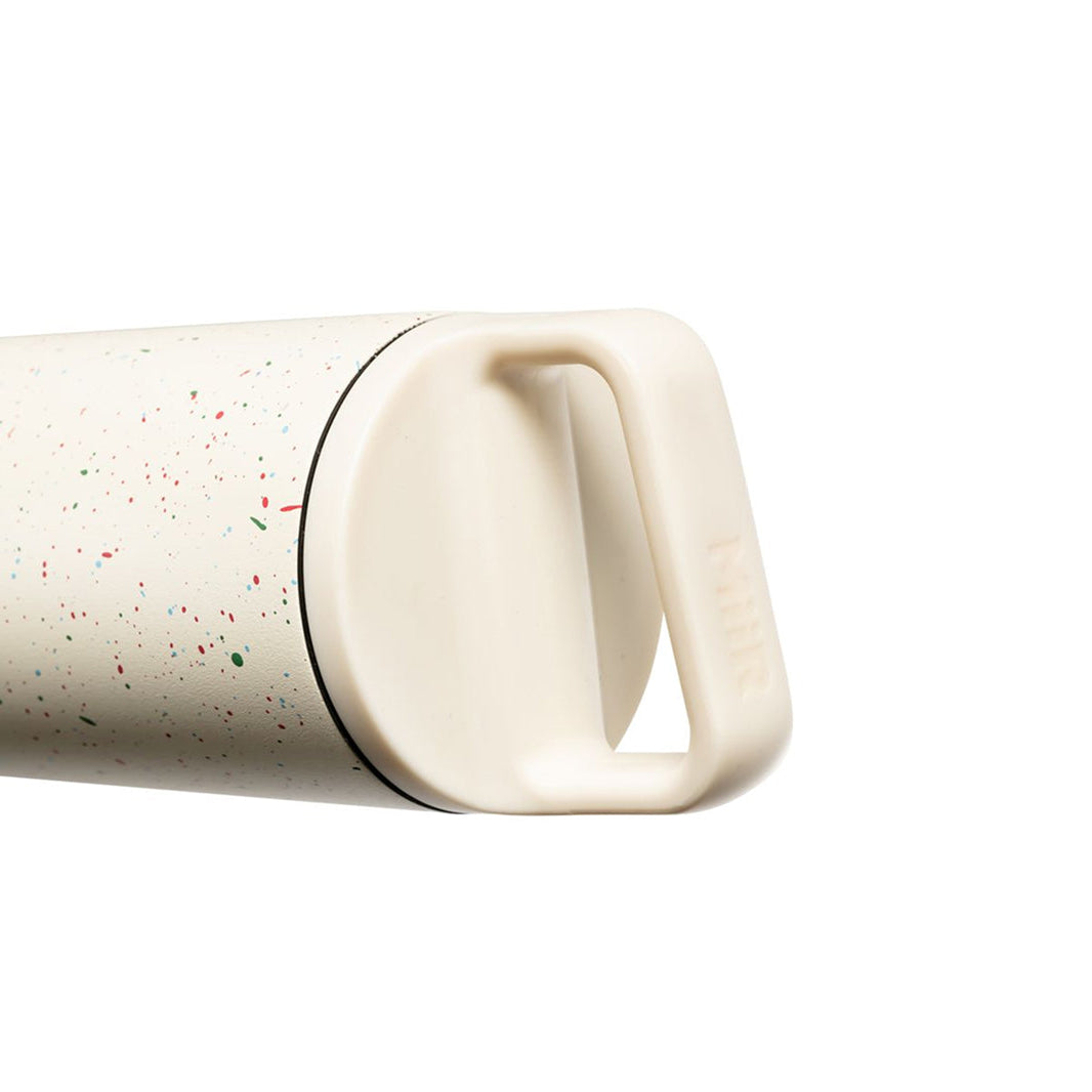 wide-mouth-t2 WebPDP-20oz_Wide_Mouth_Bottle_Party__WMB2SV20230_x2Studio_45deg.jpg