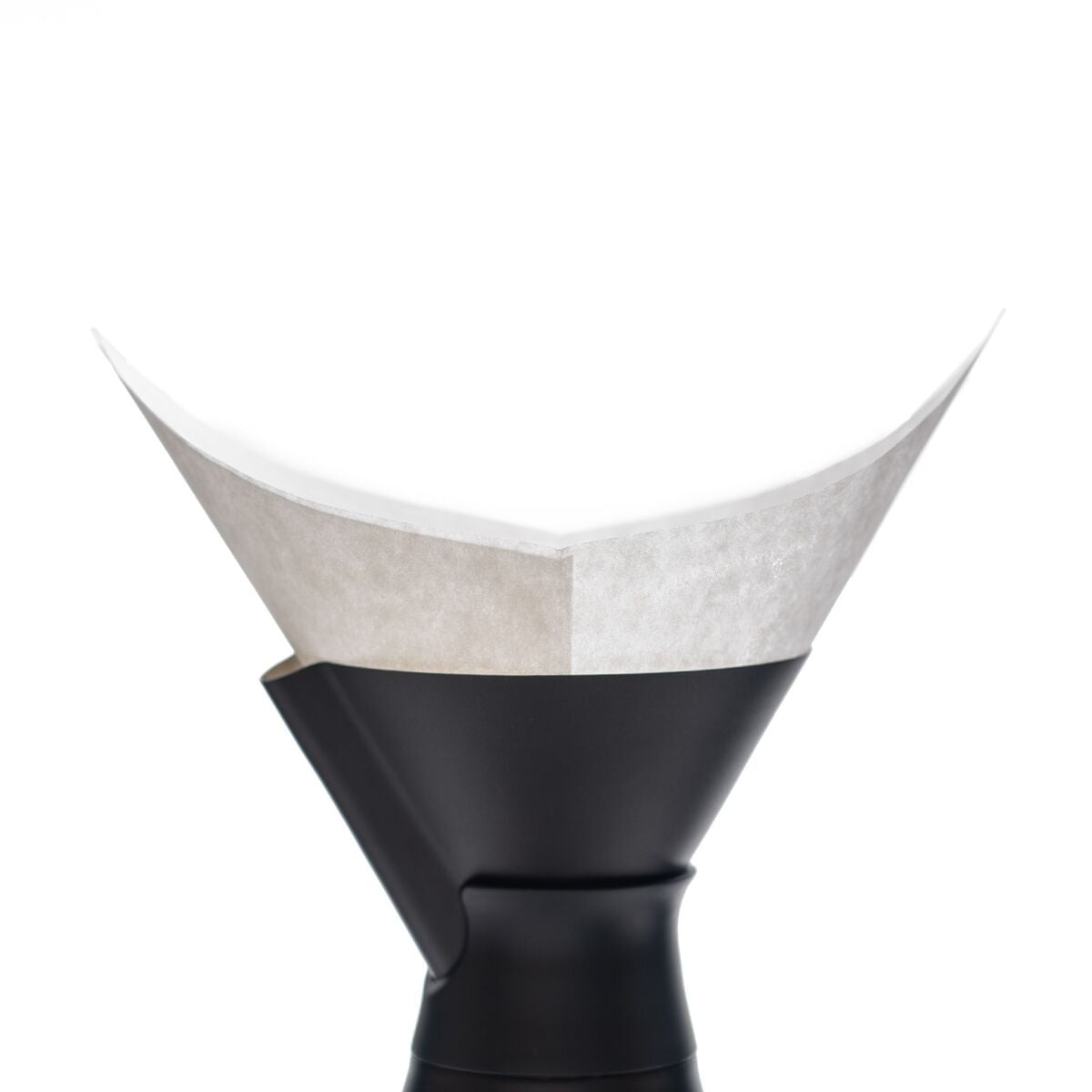 new-standard-carafe-coffee-filters-n0 WebPDP-NSCarafeCoffeeFilters_Studio_0223_InUse__CAF1PN00001.jpg